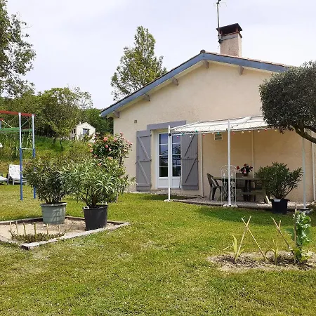 Maison De Charme A Lendou-en-quercy Avec Vue Sur La Montagne *