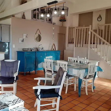 Ferienhaus Maison De Charme A Lendou-en-quercy Avec Vue Sur La Montagne *